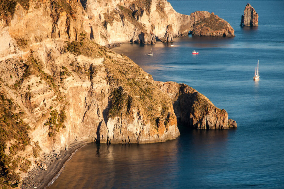 autunno-eolie-hotel-pinnata-lipari