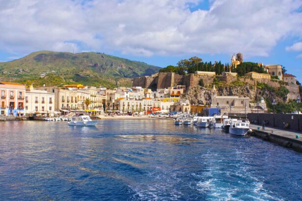 autunno-eolie-hotel-pinnata-lipari.jpg