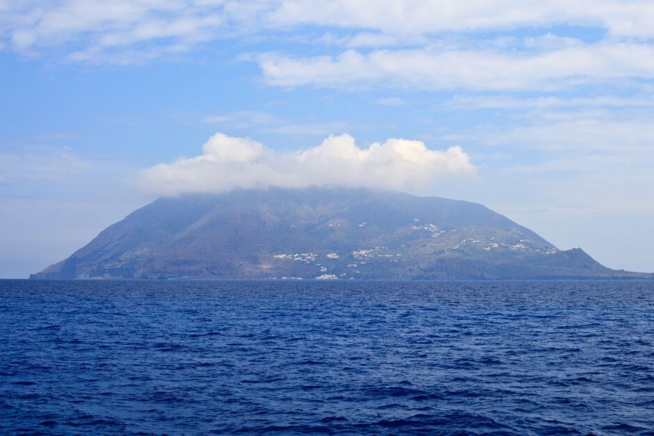 trekking-filicudi-hotel-pinnata-lipari