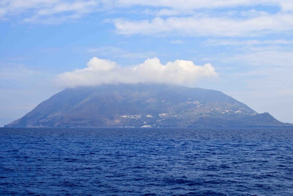 filicudi-settembre-hotel-pinnata-lipari.jpg