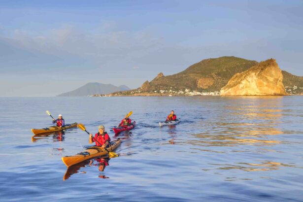 eolie-kayak-hotel-pinnata-lipari.jpg