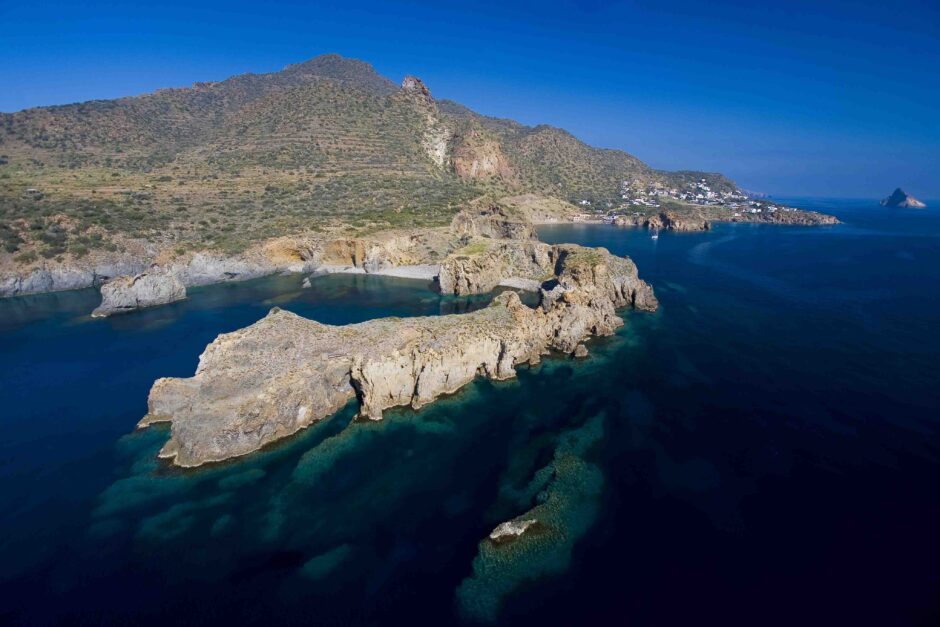 natale-panarea-isole-eolie-hotel-pinnata-lipari.jpg